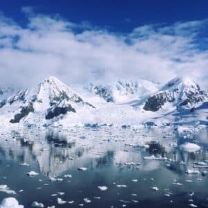 Traditional vs Explorer Yacht (7)